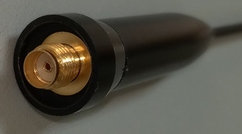 vista conector SMA hembra antena SRH-536-SMAF