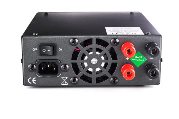 Fuente de alimentación Avair AV-5045NF vista posterior