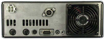 Vista posterior transceiver multibanda radioafición Yaesu FT-450D
